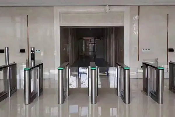门禁考勤、停车场道闸、通道闸、一卡通、楼宇对讲、停车系统